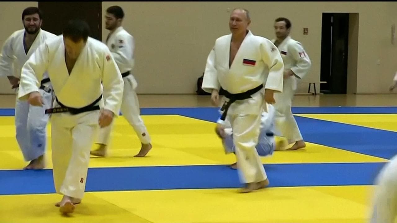 Crisi Ucraina, Federazione internazionale judo sospende Putin dalla carica di presidente onorario