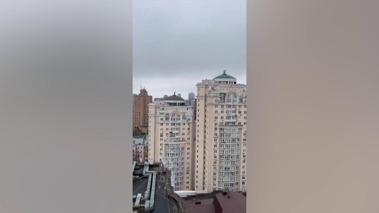 Ucraina, sirene antiaeree a Kiev dopo l'attacco russo