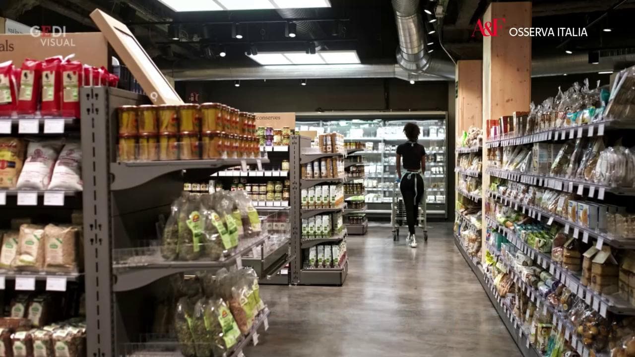 Osserva Italia, tonfo della Gdo: pesa il confronto con l'assalto ai supermercati di dodici mesi fa