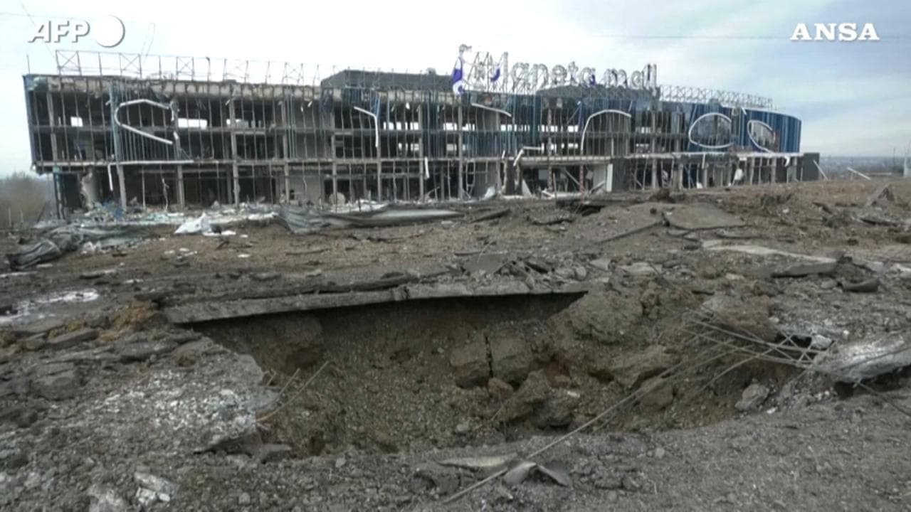 Ucraina, raid russo con droni a Kharkiv: almeno sei i morti