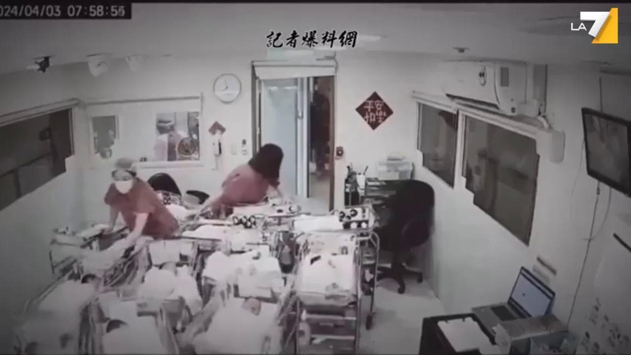 Taiwan, le infermiere corrono per salvare i bambini durante il terremoto