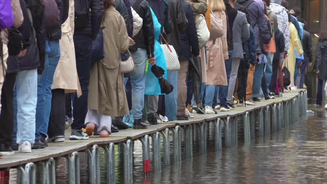 Pasquetta con l'acqua alta a Venezia: attesi 95 cm in piazza San Marco