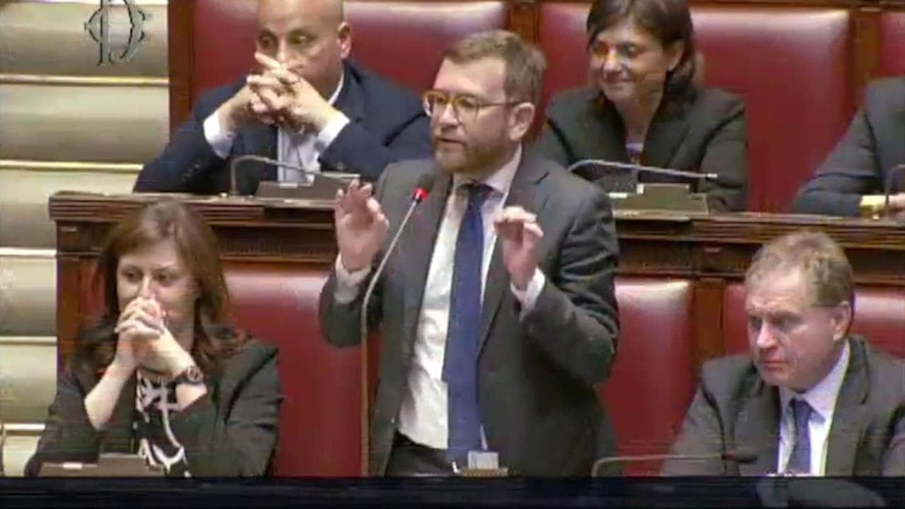 Provenzano a Giorgetti: "Su Agi operazione da oligarchi russi, mossa politica tra Angelucci e palazzo Chigi"