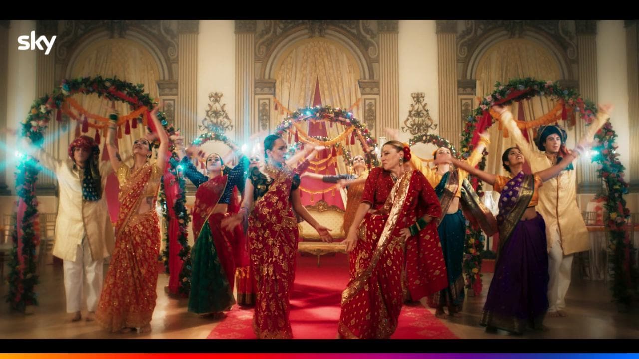 Valeria Golino e Valeria Bruni Tedeschi in stile Bollywood per 'Call my agent - Italia 2'