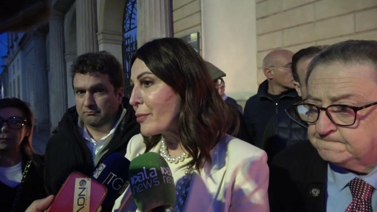 Scuola chiusa a Pioltello per l'ultimo giorno di Ramadan, Santanchè: "Pessima iniziativa. Non dobbiamo indietreggiare sui nostri valori"