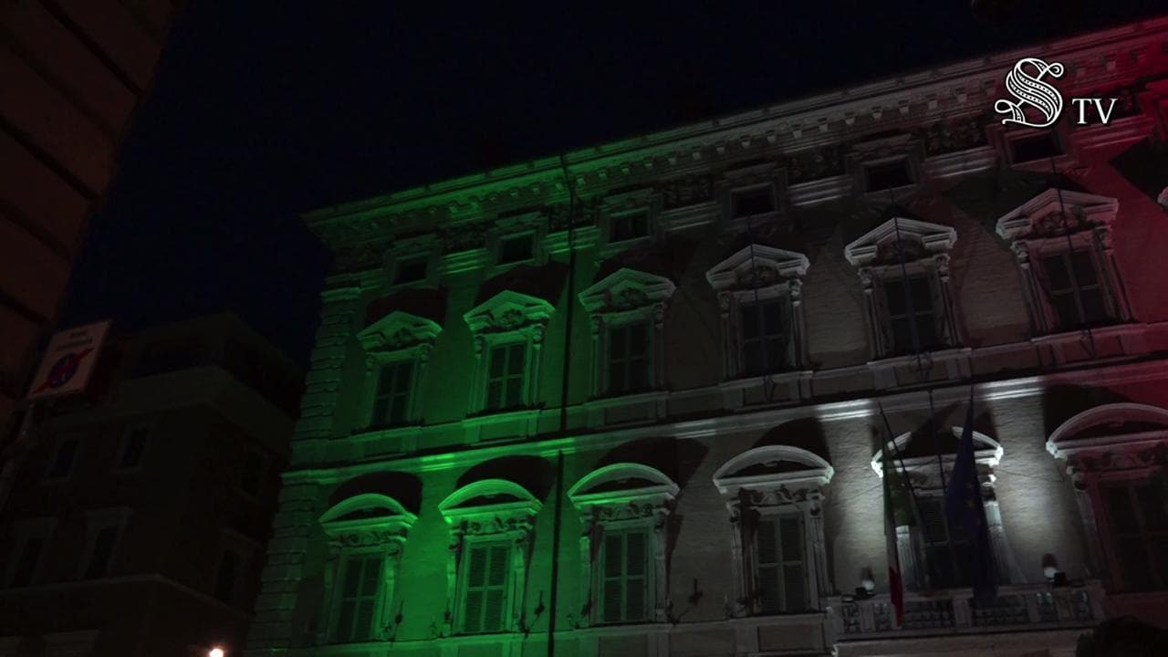 Giornata dell'Unità nazionale, il Senato illuminato con il tricolore