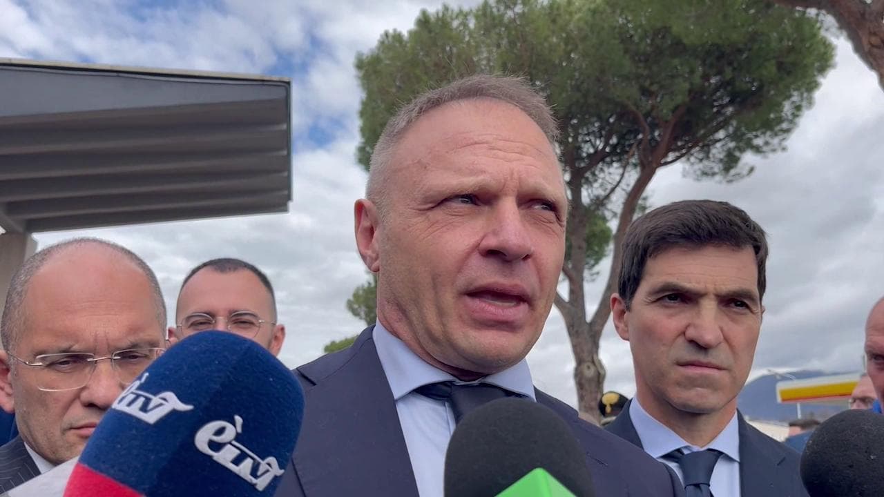 Lollobrigida: "In passato, la tolleranza alle proteste ha portato al terrorismo"