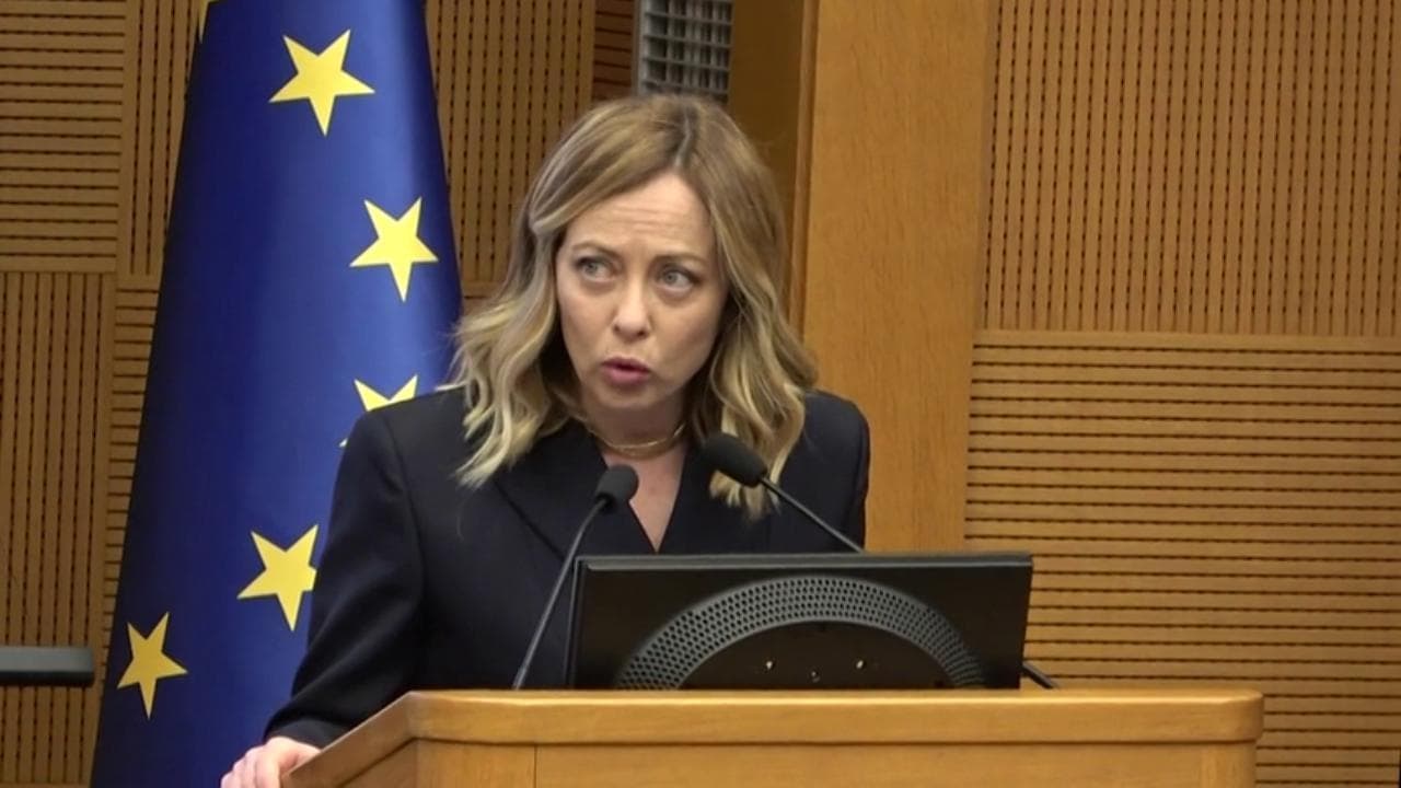 Meloni: "Non dirò mai che le tasse sono bellissime"