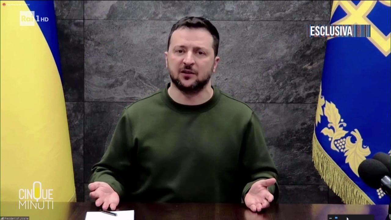 Zelensky: "Se cade l'Ucraina, Mosca attaccherà la Nato e l'Italia dovrà intervenire in guerra"