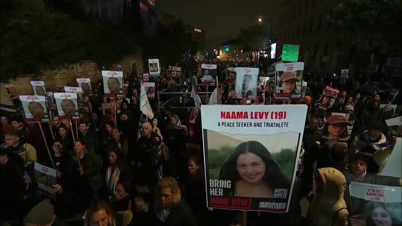 Israele, migliaia di persone in piazza a Gerusalemme per chiedere la liberazione degli ostaggi