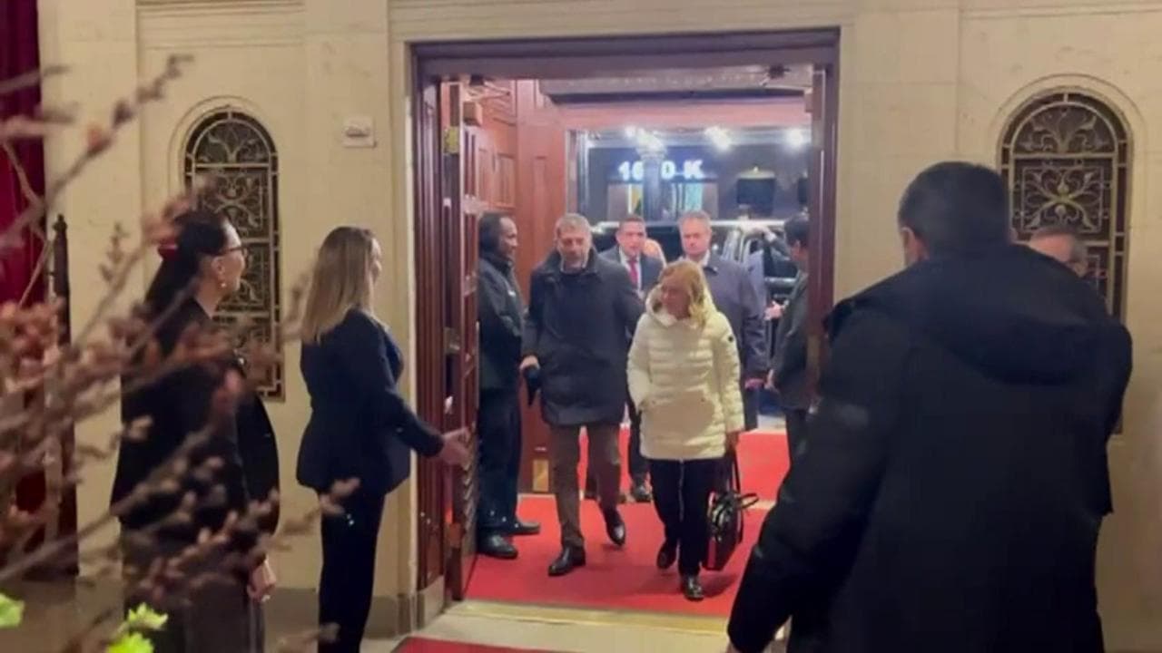 G7, Giorgia Meloni a Washington: l'arrivo della premier in hotel