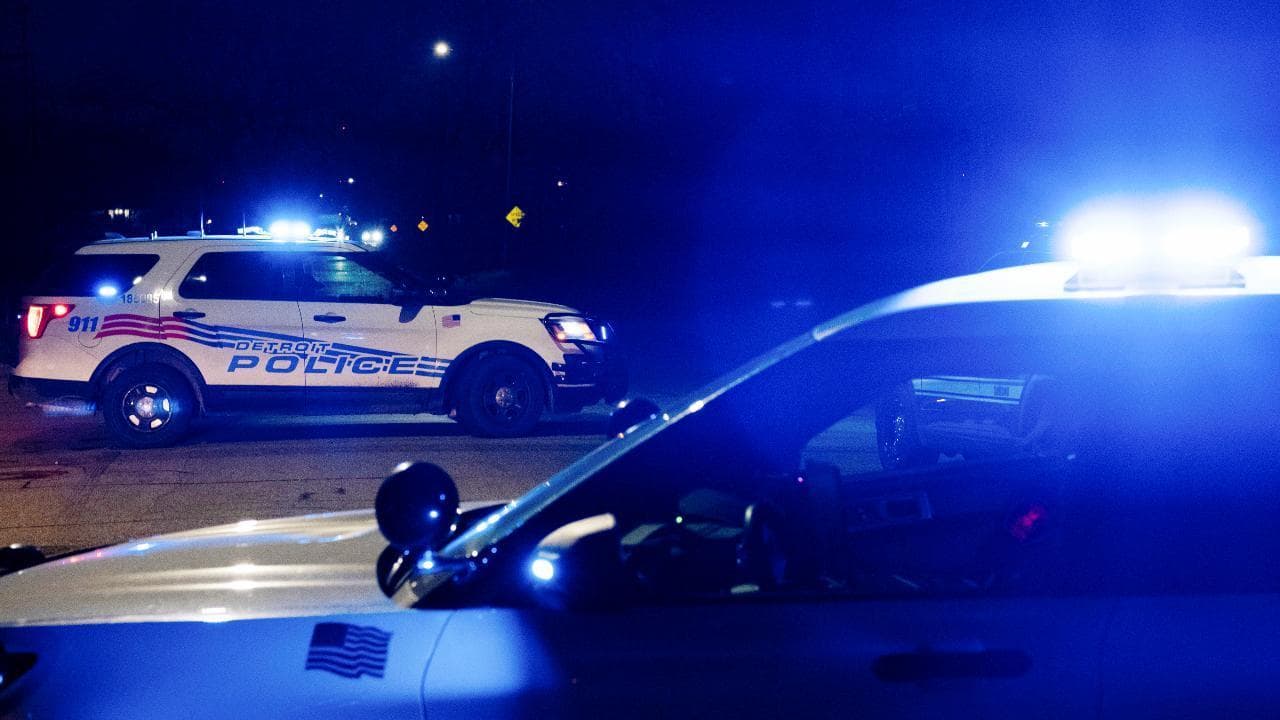 Detroit, trovati e arrestati i genitori del 15enne autore della sparatoria in una scuola: erano fuggiti dopo la strage