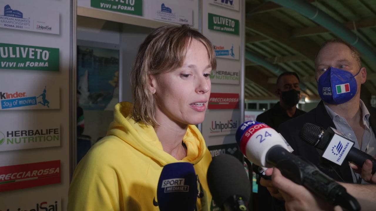 Federica Pellegrini si ritira: "Non volevo fare la comparsa". Il papà: "C'ha sempre messo la faccia"