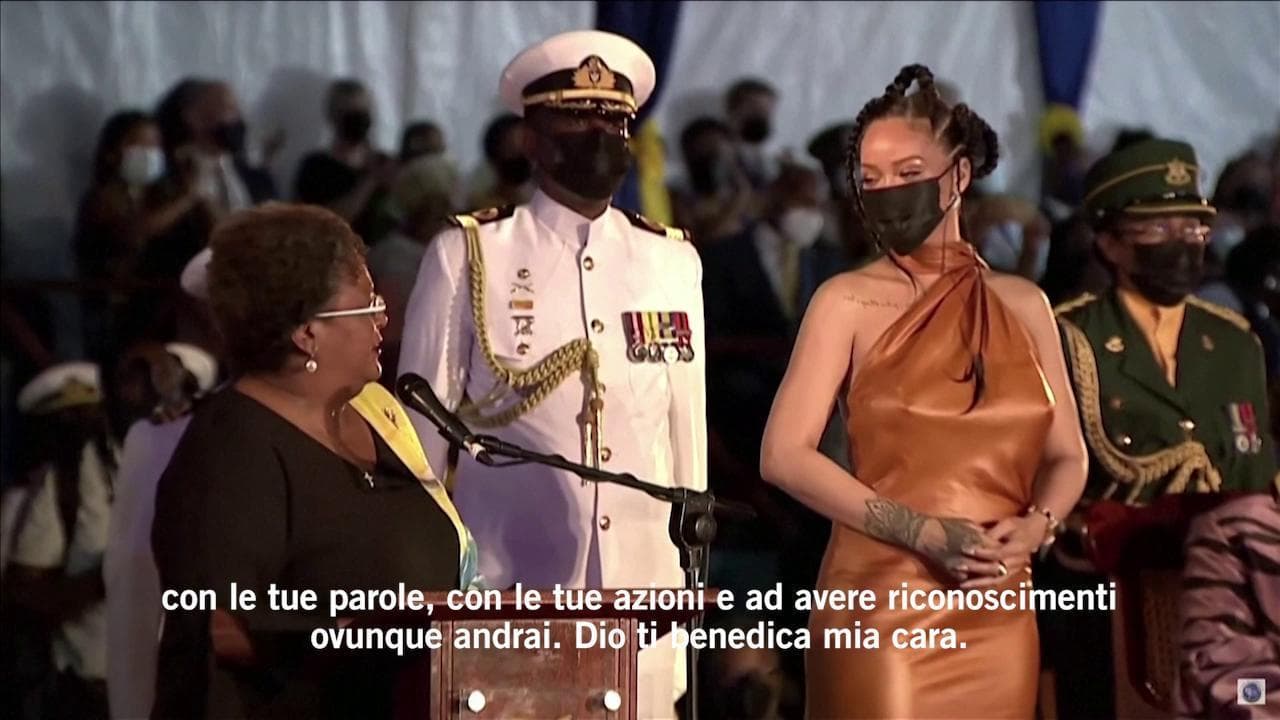 Barbados, Rihanna proclamata eroina nazionale del suo paese ora repubblica indipendente