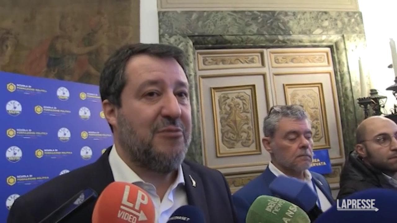Scontri Pisa, Salvini: "Mattarella? Non commento. Chi aggredisce le forze dell'ordine è un delinquente"
