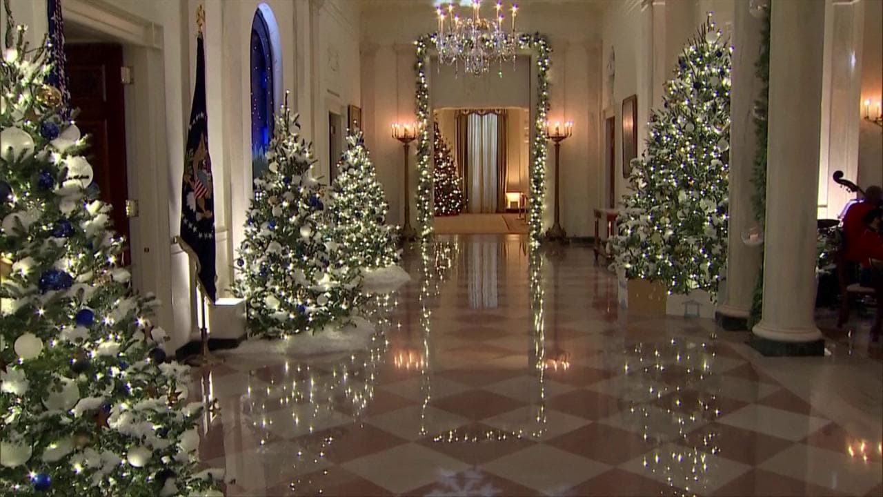 Stati Uniti, Joe e Jill Biden svelano gli addobbi di Natale alla Casa Bianca
