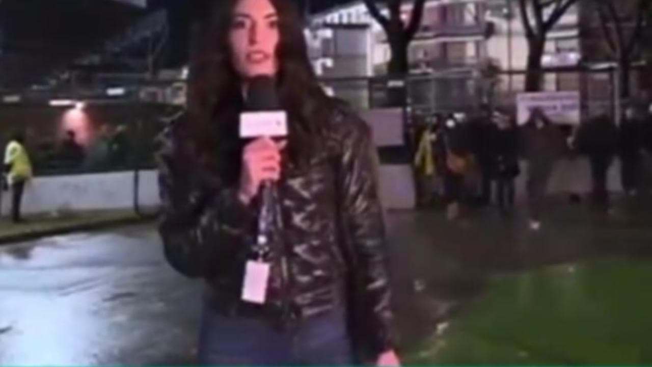 Giornalista molestata in diretta tv, centinaia i tweet di solidarietà per Greta Beccaglia
