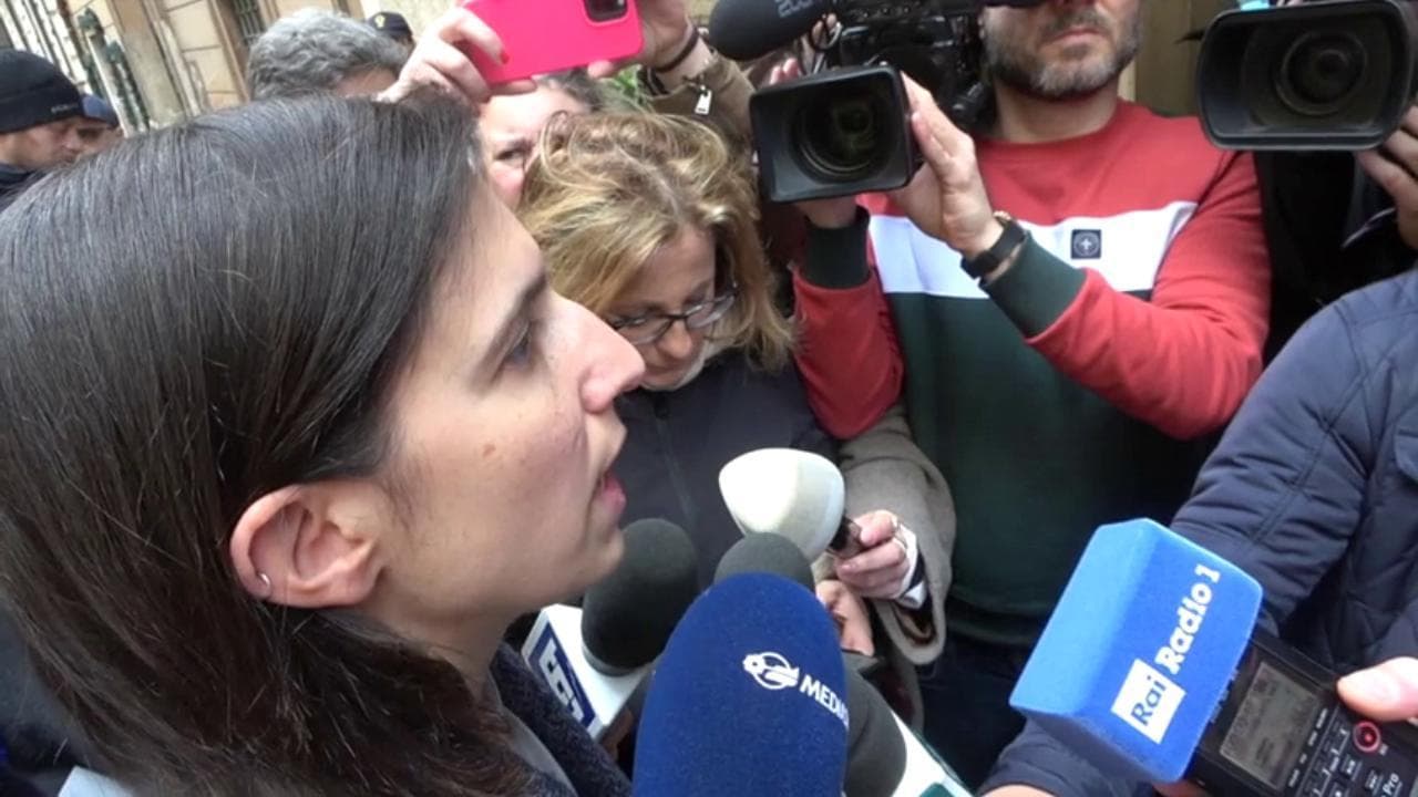 Schlein su manganellate agli studenti a Pisa: "Piantedosi venga a riferire in Parlamento"