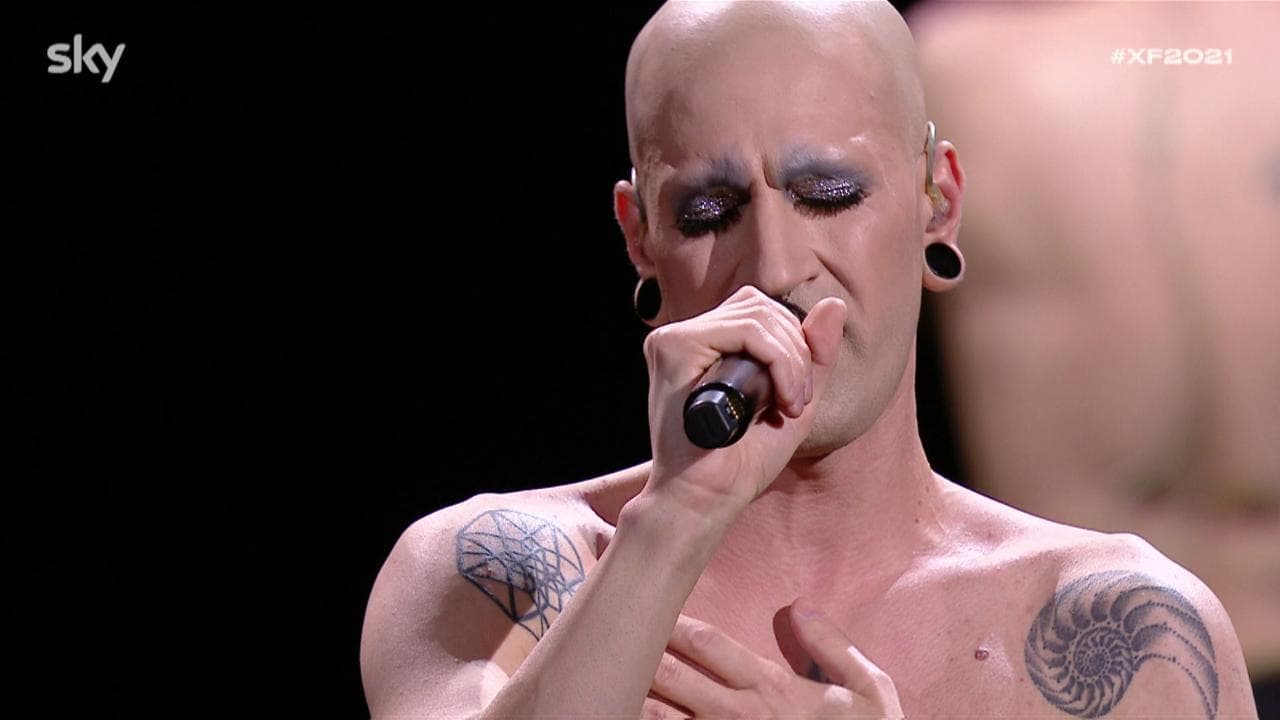 X Factor, Erio canta "Fegato": il coraggio di essere se stessi nelle parole di Giuliano Sangiorgi