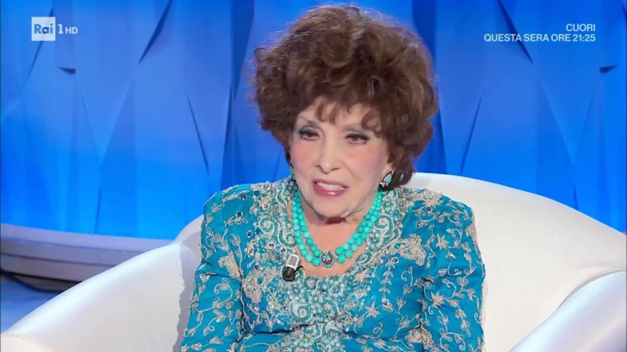 Gina Lollobrigida in lacrime in tv: "A 94 anni ho il diritto di vivere e anche di morire in pace"