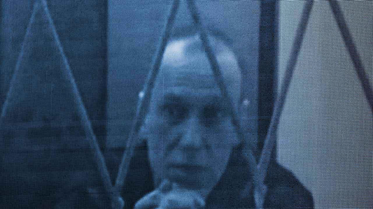 L'ultimo video di Navalny dal carcere: scambia battute col giudice il giorno prima di morire