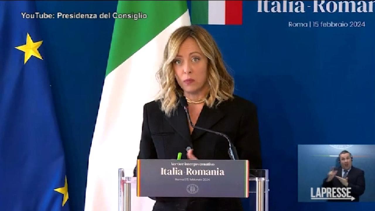 Meloni dopo il vertice Italia-Romania: "Condannati scontino pena nei propri Paesi"