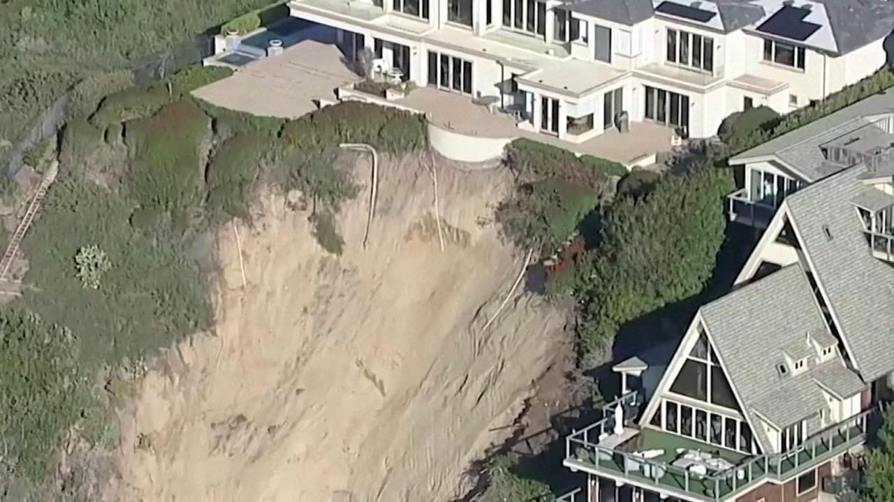 California, tre ville rischiano di cadere in mare dopo una frana: valgono circa 50 milioni di euro
