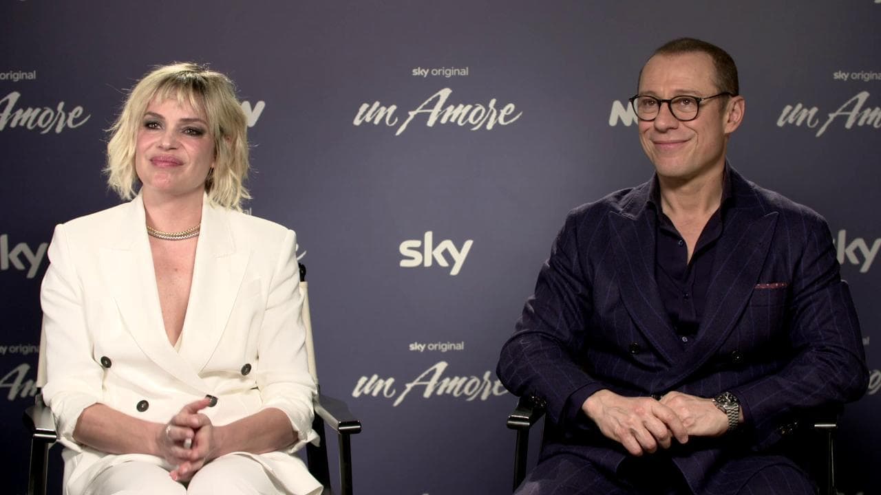 Stefano Accorsi e Micaela Ramazzotti: "Vi raccontiamo le pazzie che abbiamo fatto per amore"