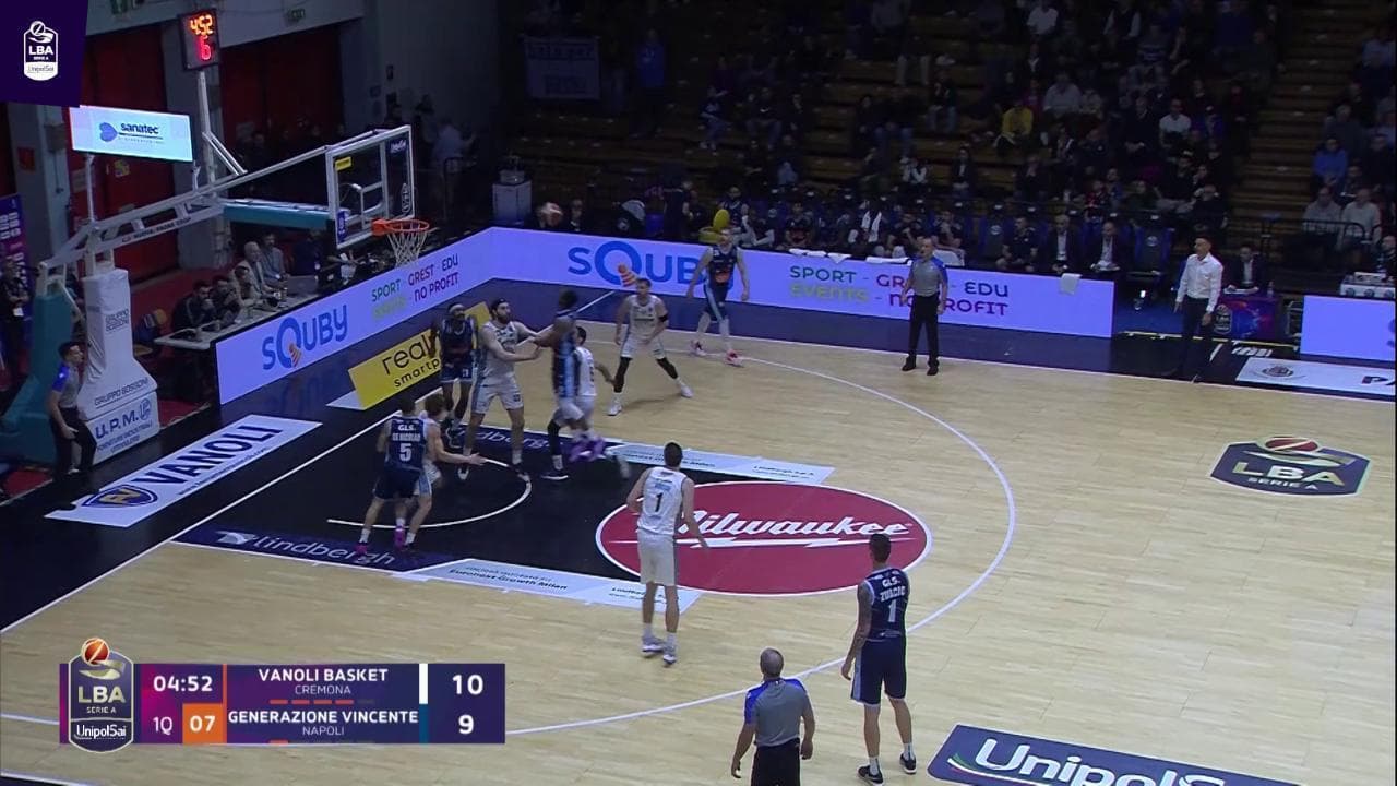 Basket, Serie A: gli highlights di Vanoli Cremona-Gevi Napoli
