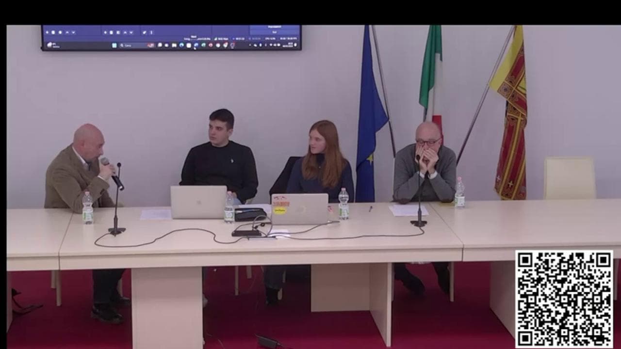Le frasi choc sessiste degli psicologi (maschi) durante l'incontro con gli studenti di Padova. Scatta la protesta