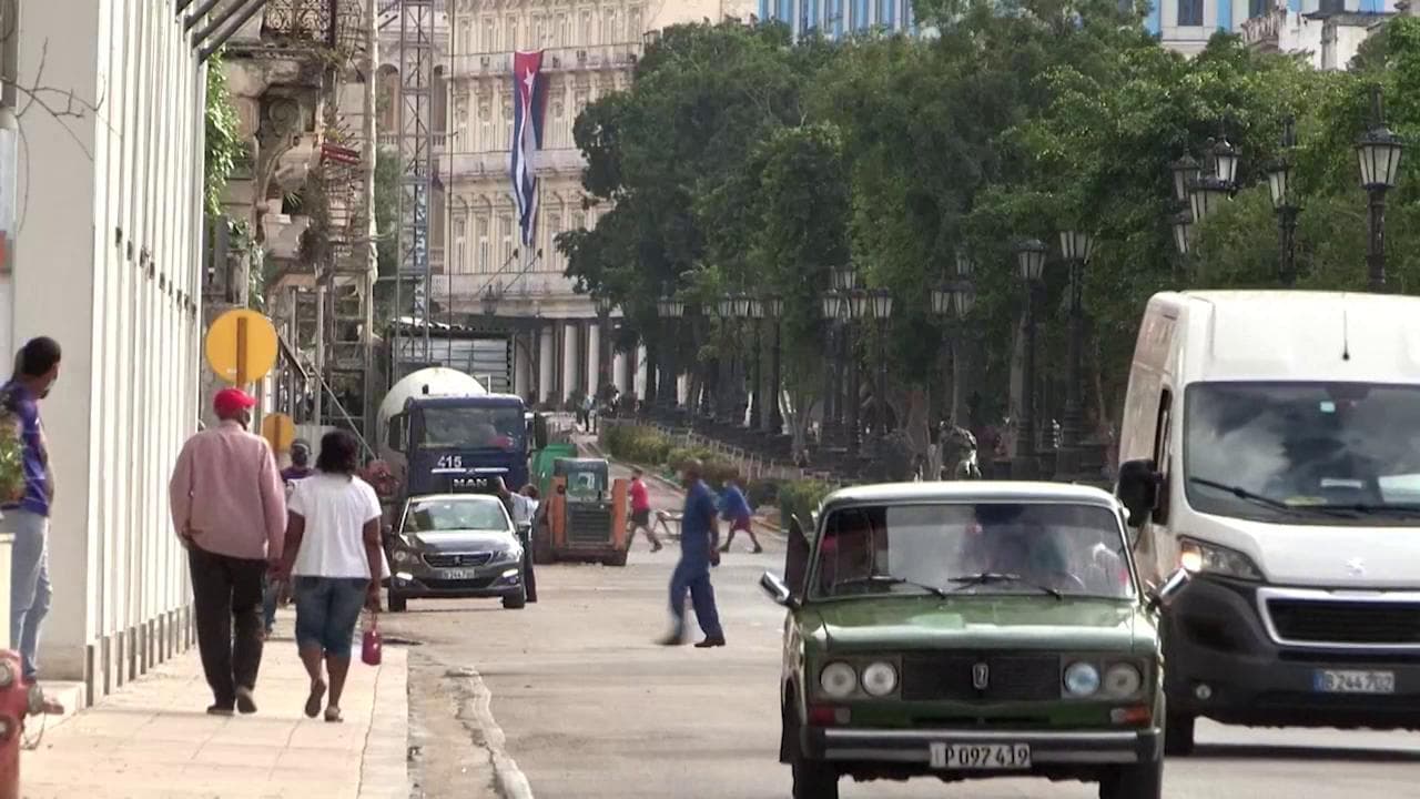 Cuba, agenti impediscono la marcia per il cambiamento: nessuna protesta nelle strade