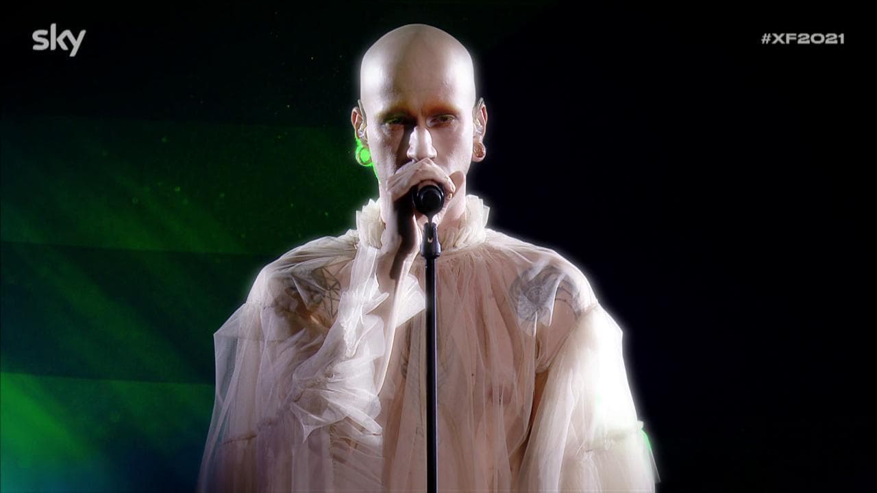 X Factor, Erio ipnotizza i giudici cantando 'The Greatest' di Lana Del Rey