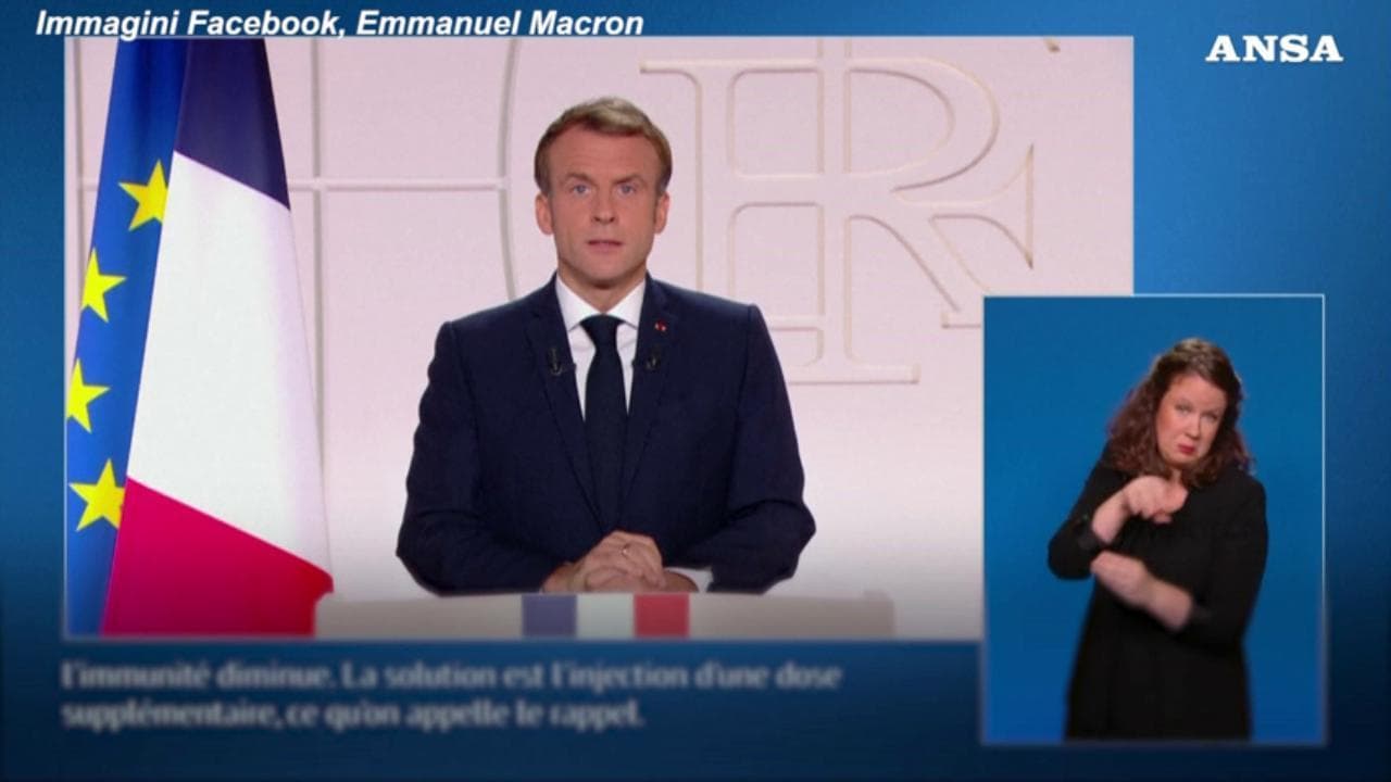 Vaccini, in Francia migliaia di prenotazioni dopo il discorso del presidente Macron sulla terza dose