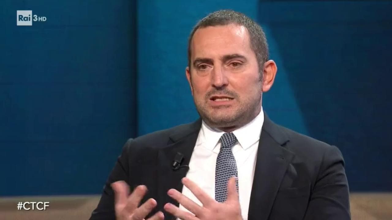 Spadafora (M5s), coming out in tv: "Sono omosessuale, in politica questo tema usato per ferire"