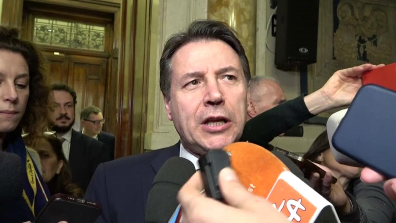 Ilaria Salis, Conte chiede un'informativa urgente a Meloni: "I patrioti non si sono dimostrati solerti"