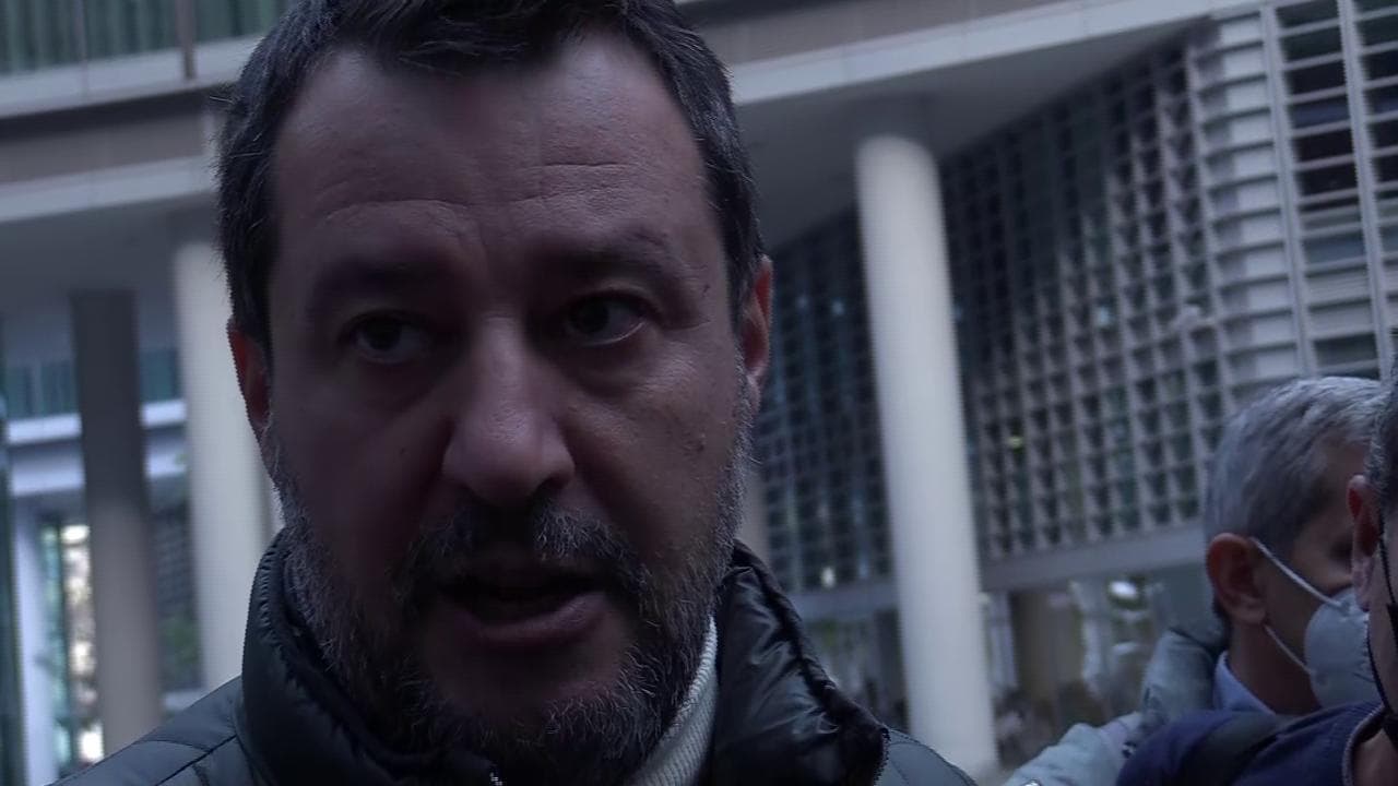 Stop al ddl Zan, Salvini difende le urla da stadio del centrodestra: "Molti gay hanno esultato con noi"