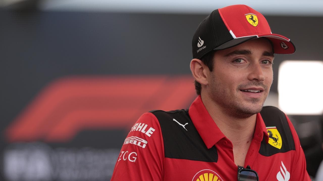 Charles Leclerc rinnova con la Ferrari: "Il mio sogno da quando avevo tre anni"