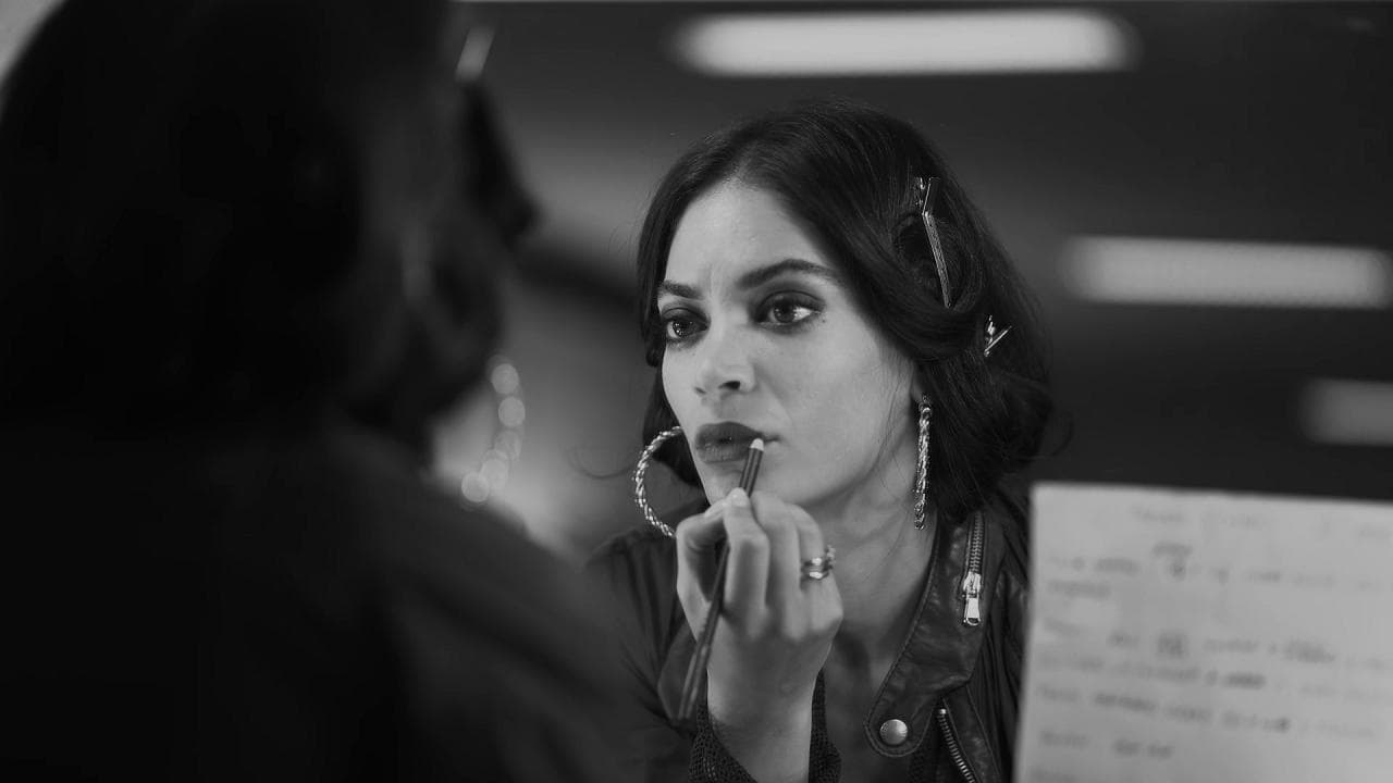 Elodie debutta al cinema: è la moglie di un boss in 'Ti mangio il cuore' - clip in anteprima