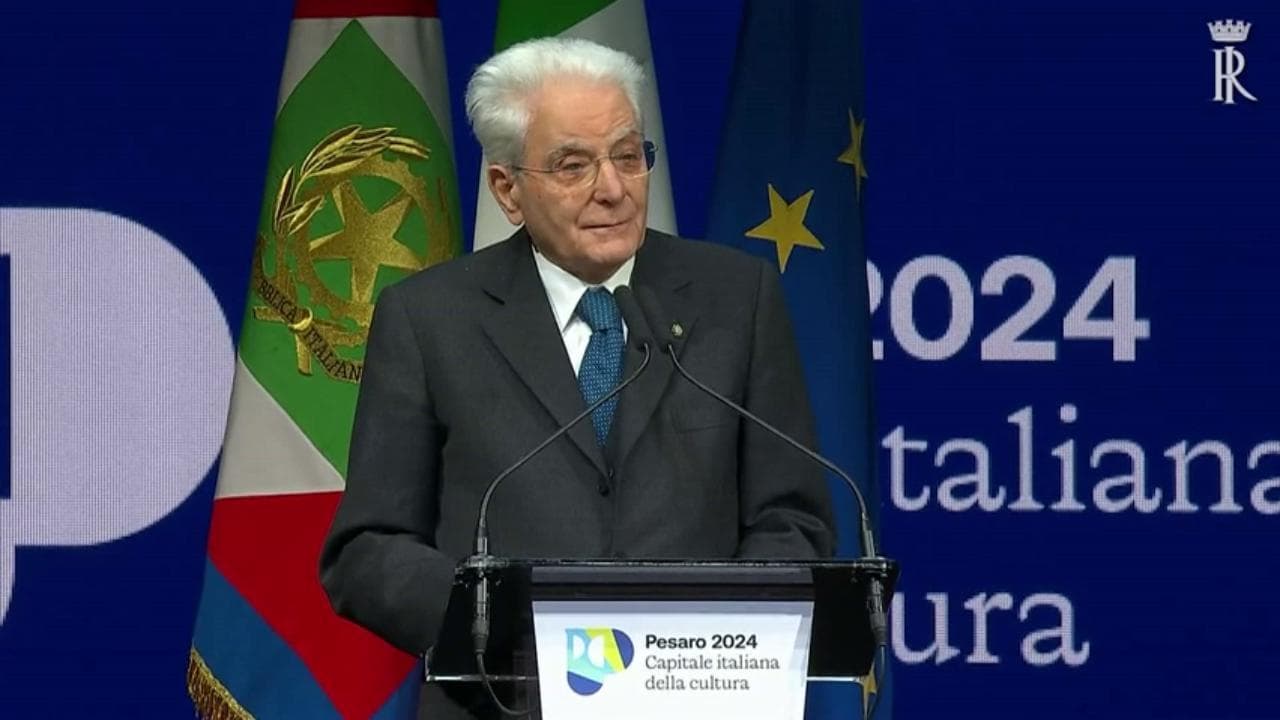 Pesaro, Mattarella: "Cultura contro il monopolio del pensiero unico". Il video