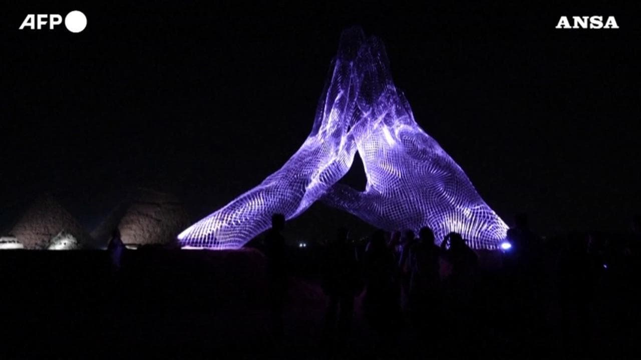 Egitto, per la prima volta l'arte contemporanea in mostra ai piedi delle Piramidi di Giza