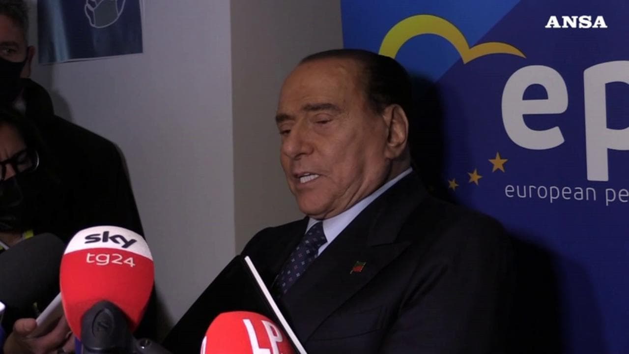 Forza Italia, Berlusconi: "Draghi al Colle sarebbe ottimo ma meglio che resti premier"