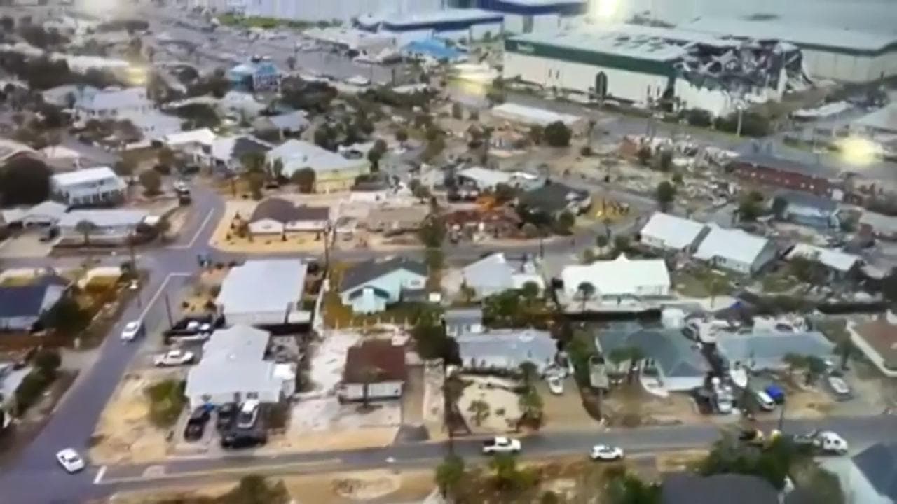 Usa, tornado si abbatte sulla Florida: la devastazione a Panama City ripresa dal drone