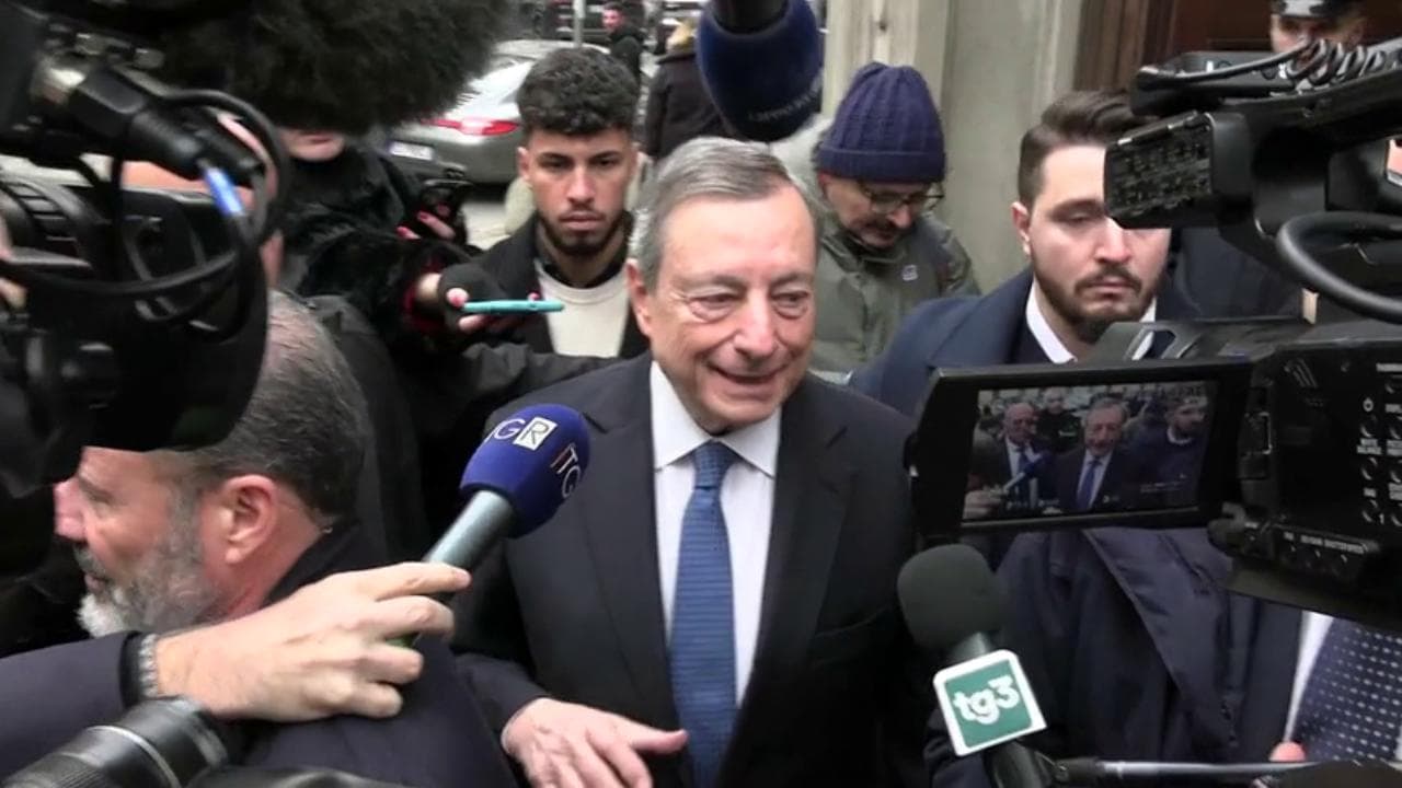 Ue, Draghi: "Oggi incontro con l'industria, sono qui per ascoltare"