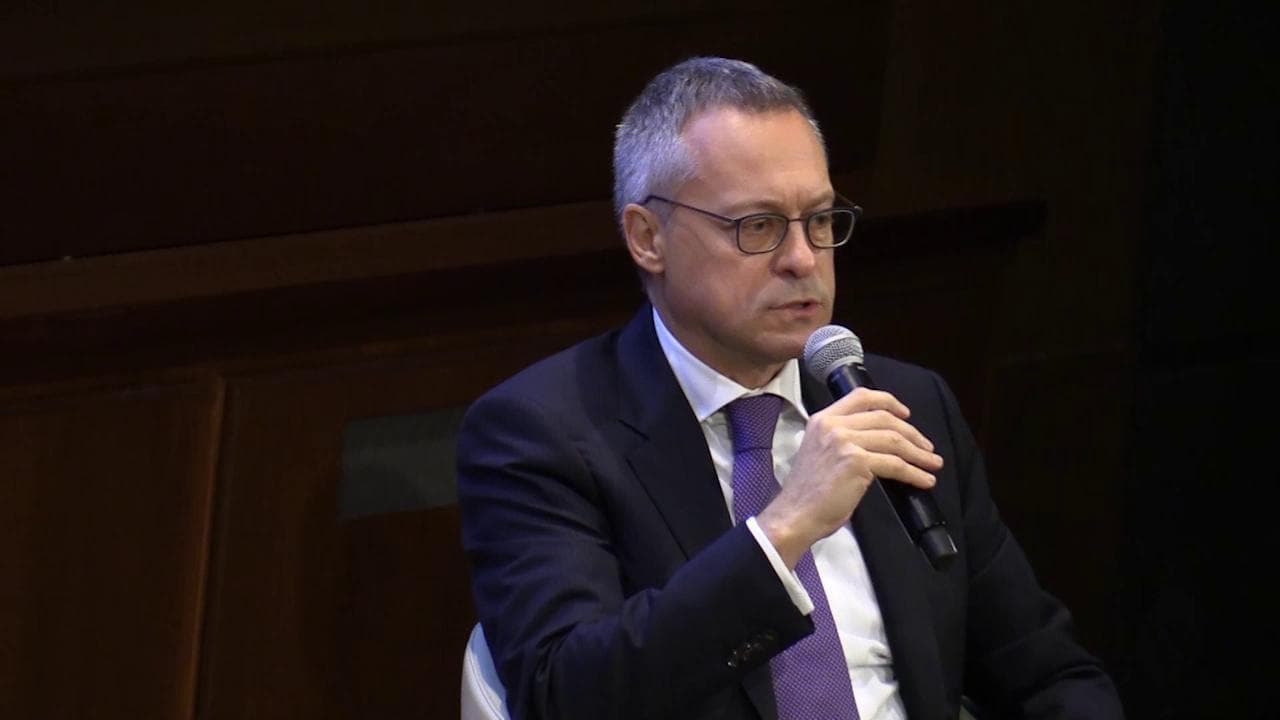 Reddito cittadinanza, presidente Confindustria: "Bene per povertà ma fallimento per occupazione"