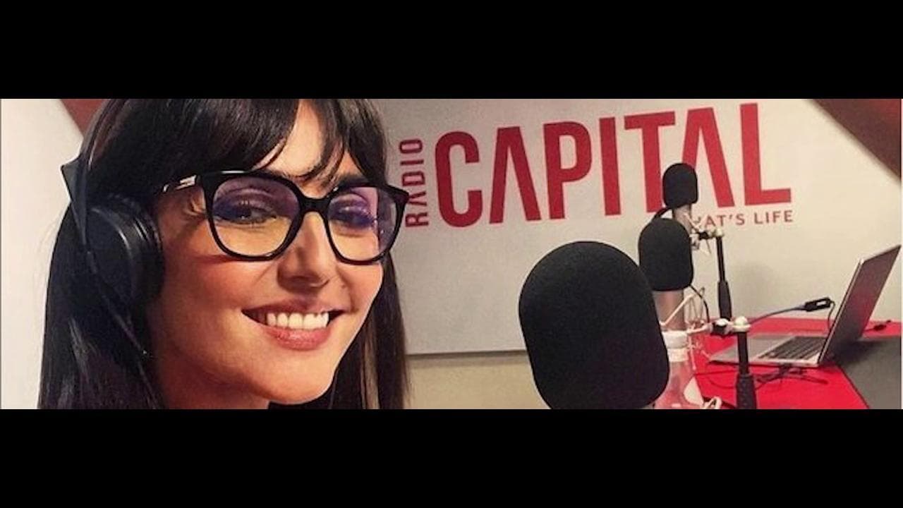 Caso Striscia, Ambra commossa su Radio Capital: "Grazie per questo muro di amore folle"