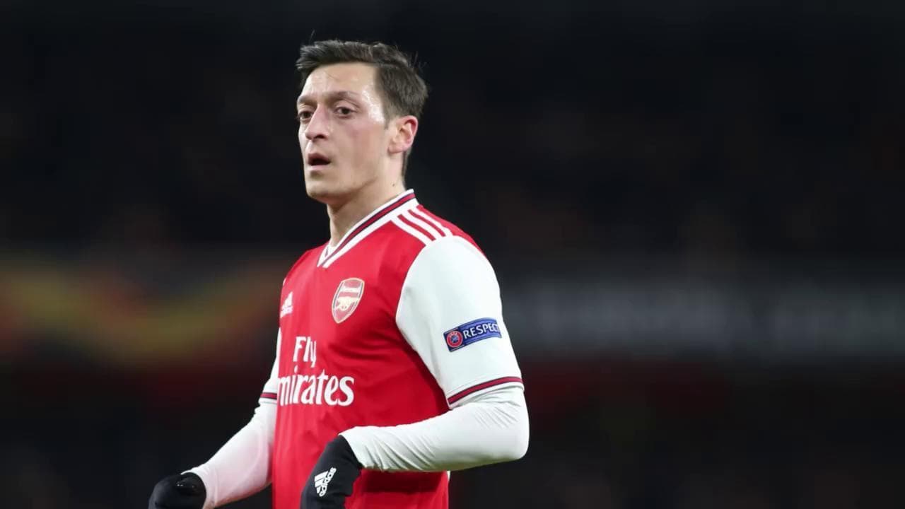 Calcio, Ozil lancia la sua criptovaluta. Roma, Lazio e Milan tra le squadre con una moneta digitale
