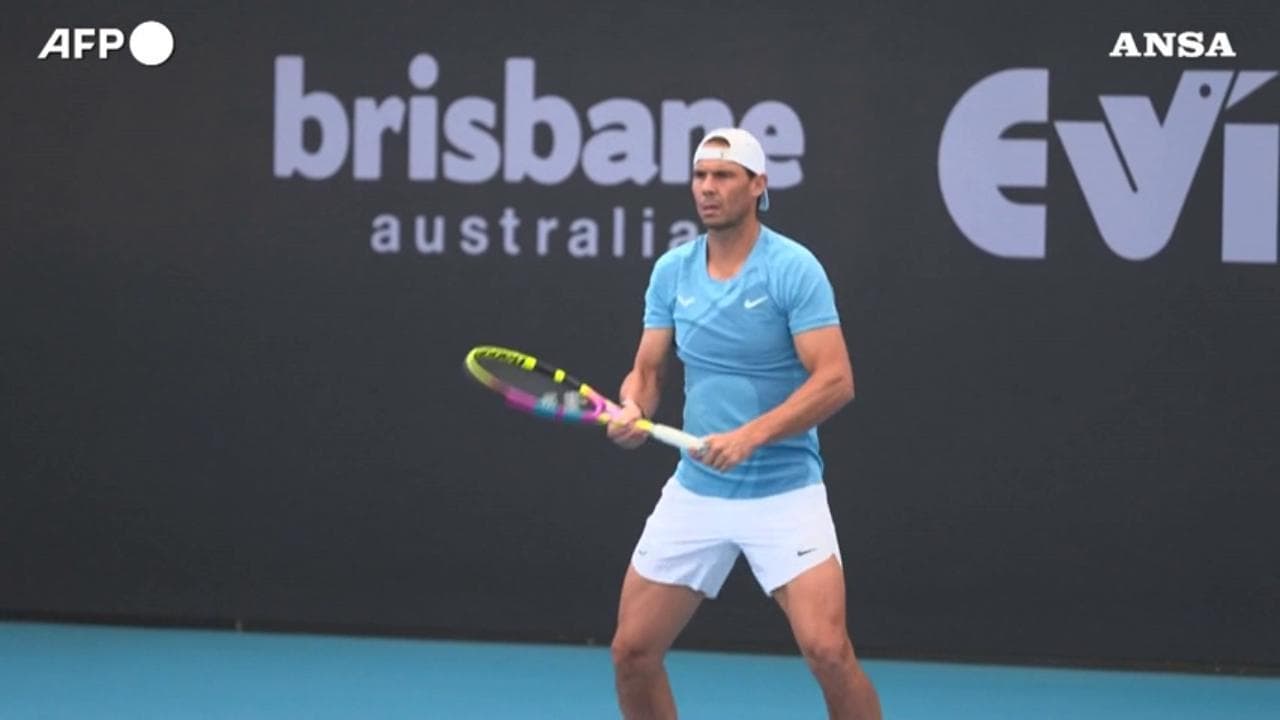 Tennis, Nadal si allena a Brisbane: il campione spagnolo è pronto a tornare in campo
