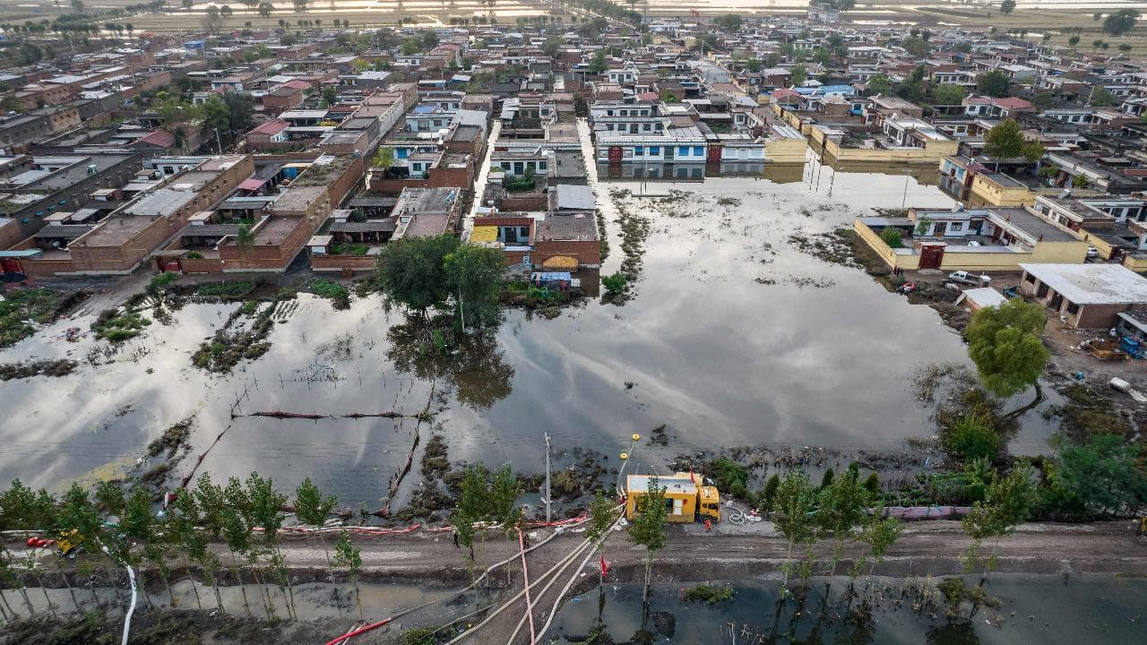 Alluvioni in Cina, colpite quasi due milioni di persone: 120mila evacuate