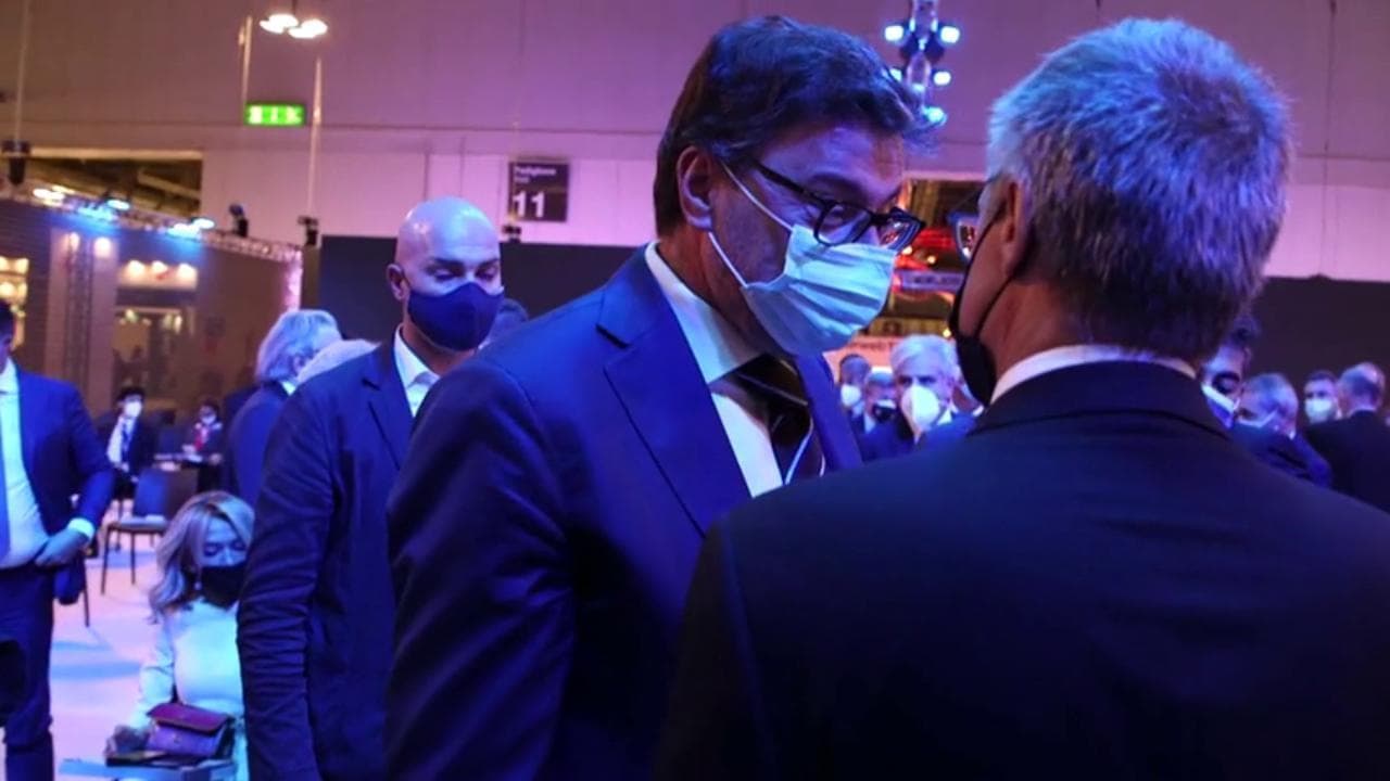 L'audio misterioso di Giorgetti che chiede agli industriali di "avere pazienza con le persone moleste"
