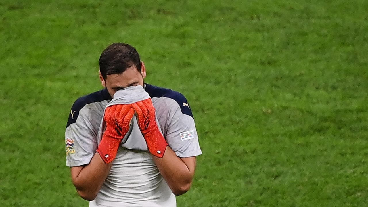 Italia-Spagna, San Siro non perdona Donnarumma: pioggia di fischi durante il riscaldamento prepartita